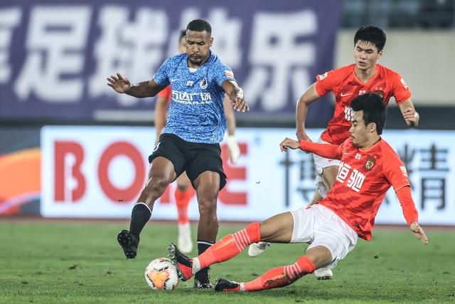 天津决赛：中国女排五局惜败泰国获亚锦赛亚军