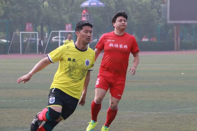 高市早苗的“和解”计划遭质疑，背后隐藏压力与矛盾